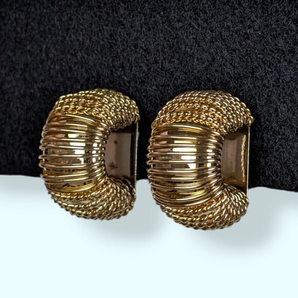 (2/$20) Vintage Wire-Wrapped Clip On Earrings - Picture 3 of 6